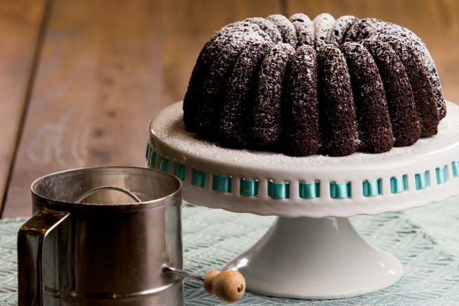 Easiest Chocolate Bundt Cake